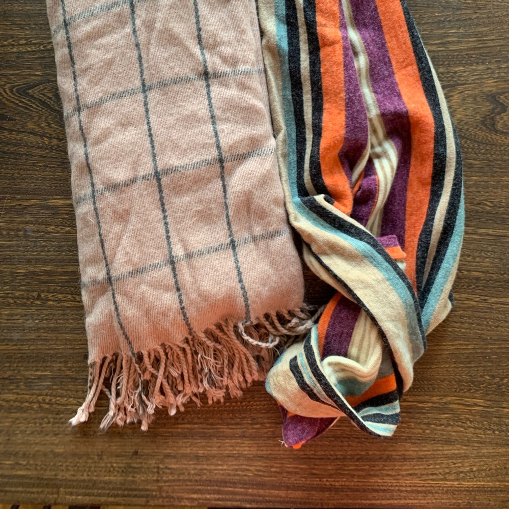 Scarves Lot (2)